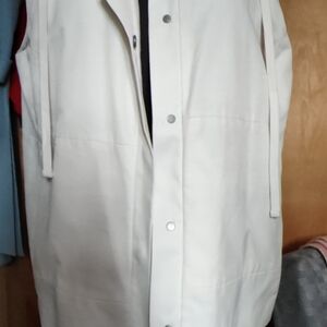 Eileen Fisher White Hooded Vest Fleece Lined L